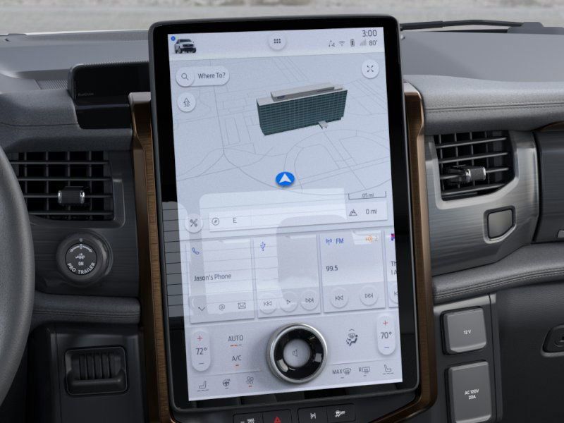 2025 Ford F-150 Lightning Lariat photo 14