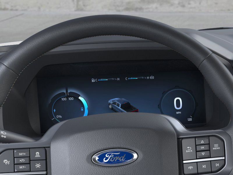 2025 Ford F-150 Lightning Lariat photo 13