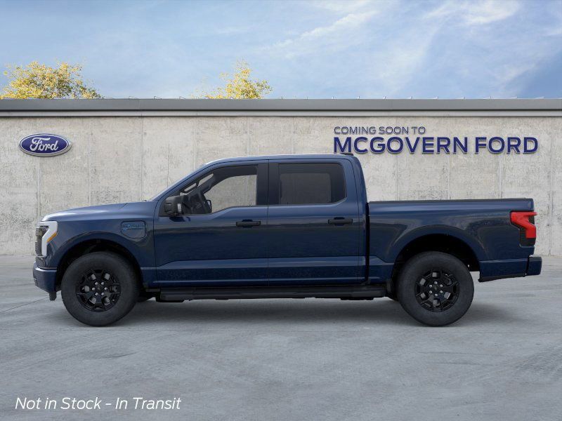 2025 Ford F-150 Lightning XLT photo 2