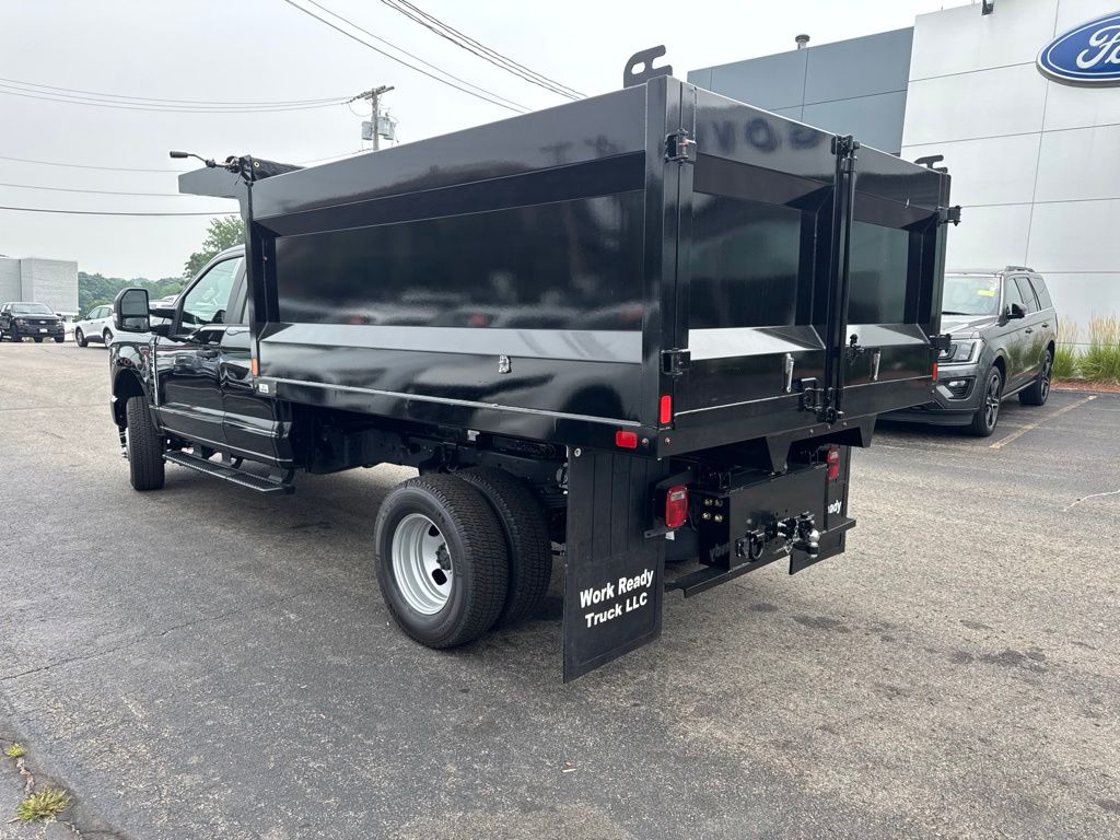 2026 Ford F-350 Super Duty Chassis Cab XL - Photo 9