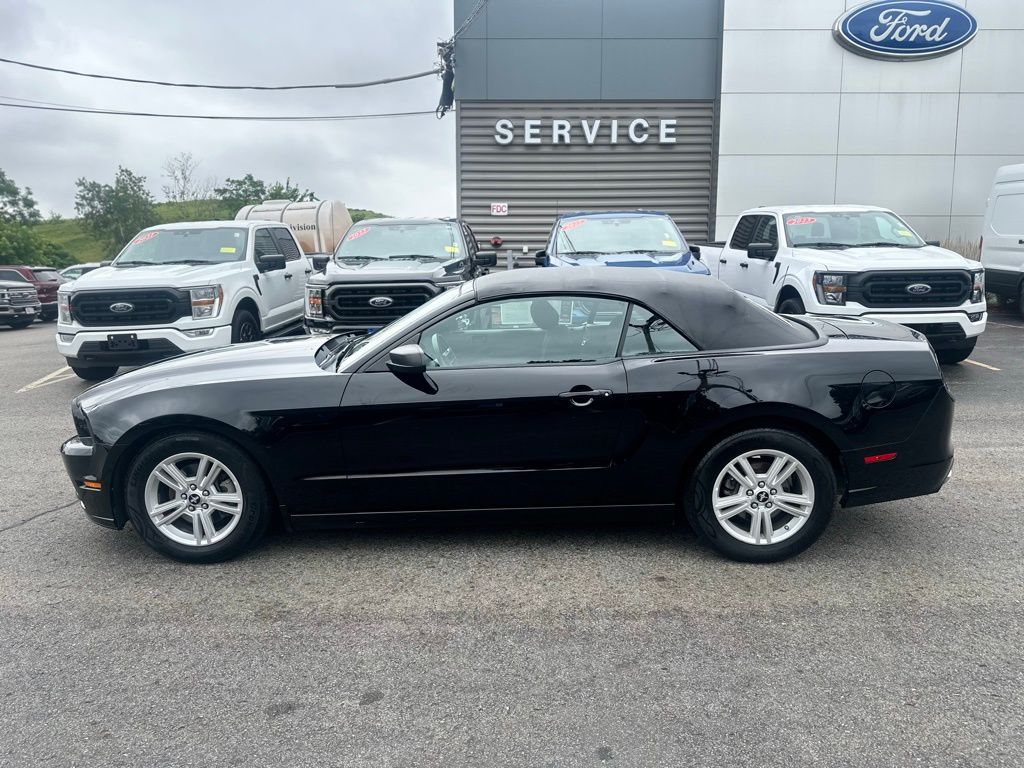 Used 2014 Ford Mustang V6 with VIN 1ZVBP8EM8E5262337 for sale in Lowell, MA