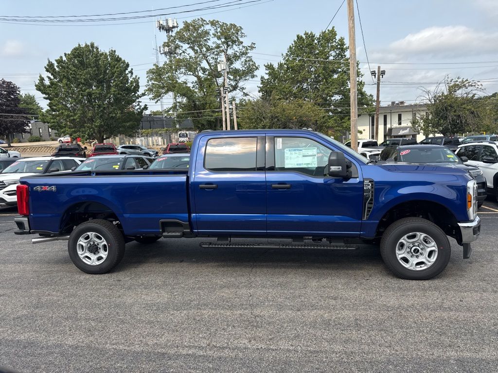 2026 Ford F-350 photo 4