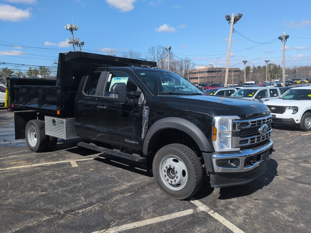 2026 Ford F-550 Super Duty Chassis Cab XL - Photo 2