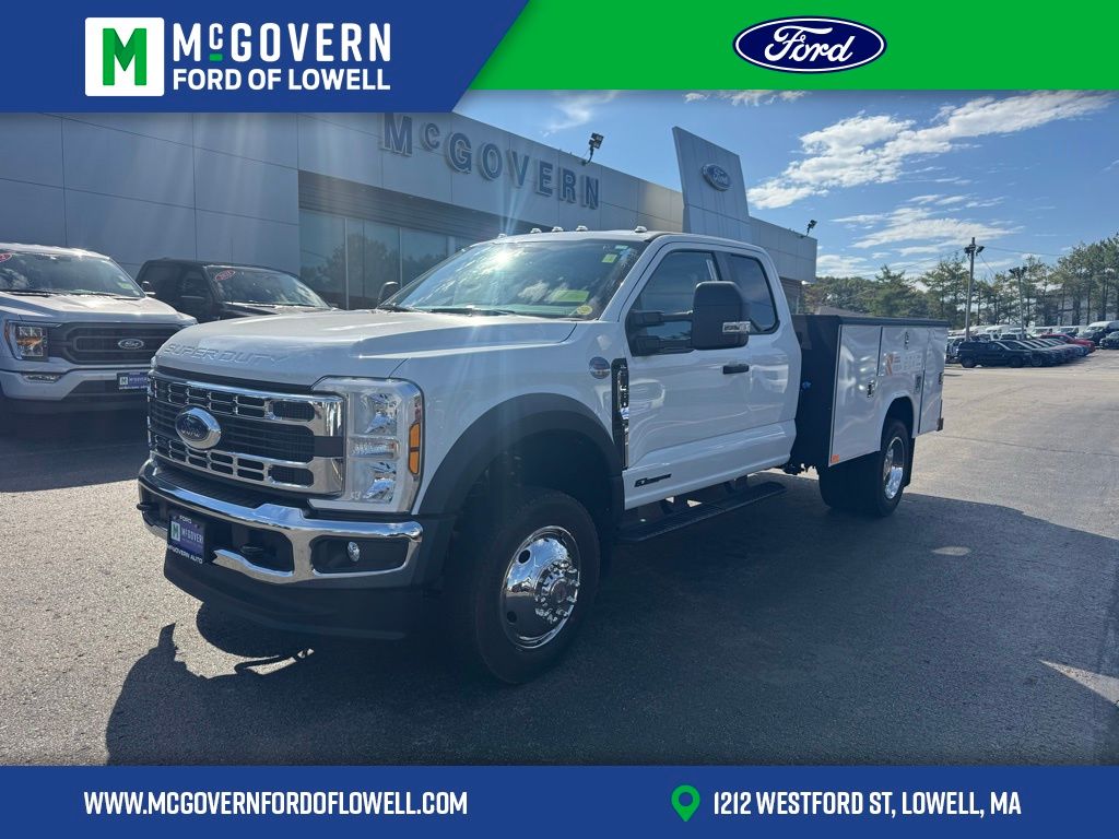 2026 Ford F-450 Super Duty Chassis Cab XL's photo