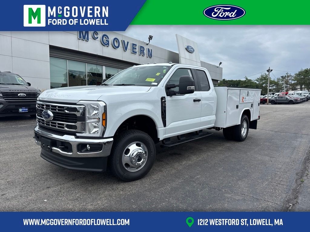 New 2026 Ford F-350SD XL Chassis