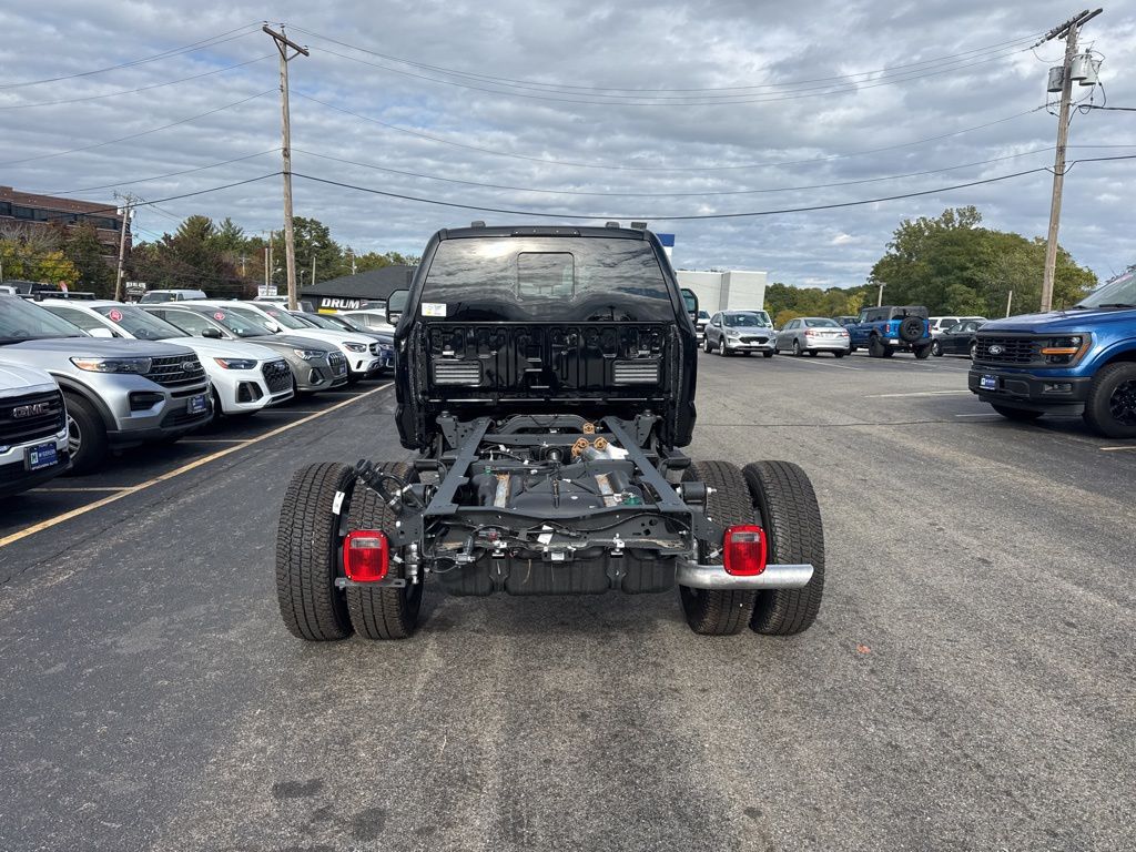 2026 Ford F-350 Super Duty Chassis Cab XL - Photo 6