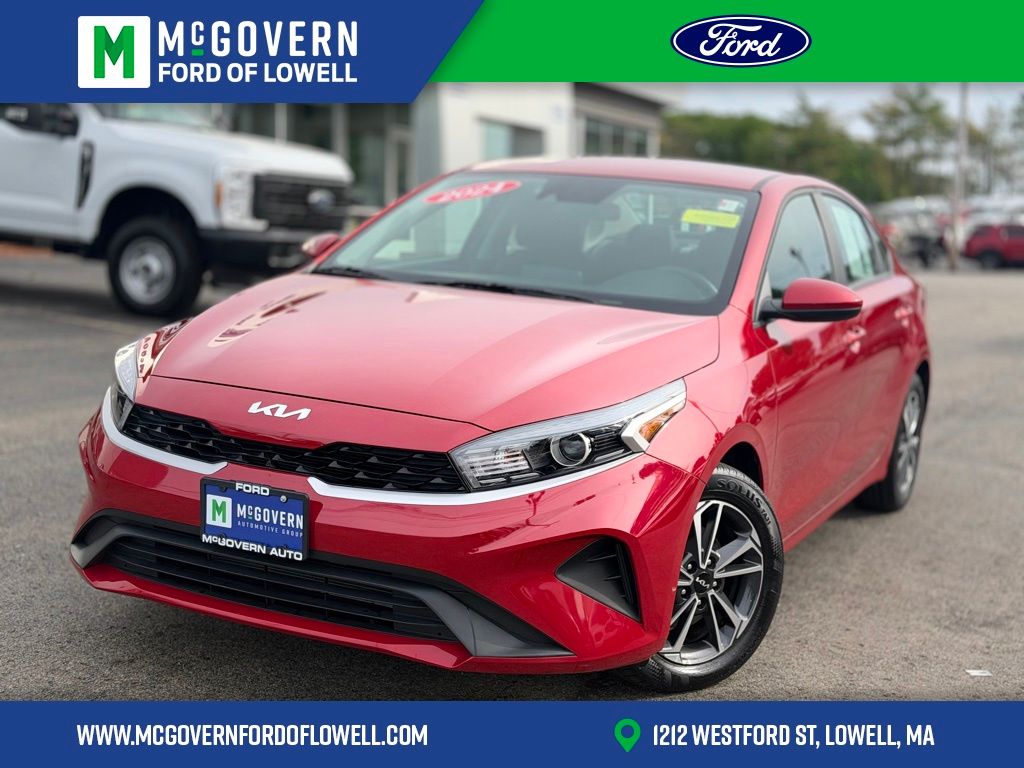 2024 Kia Forte LXS AT's photo
