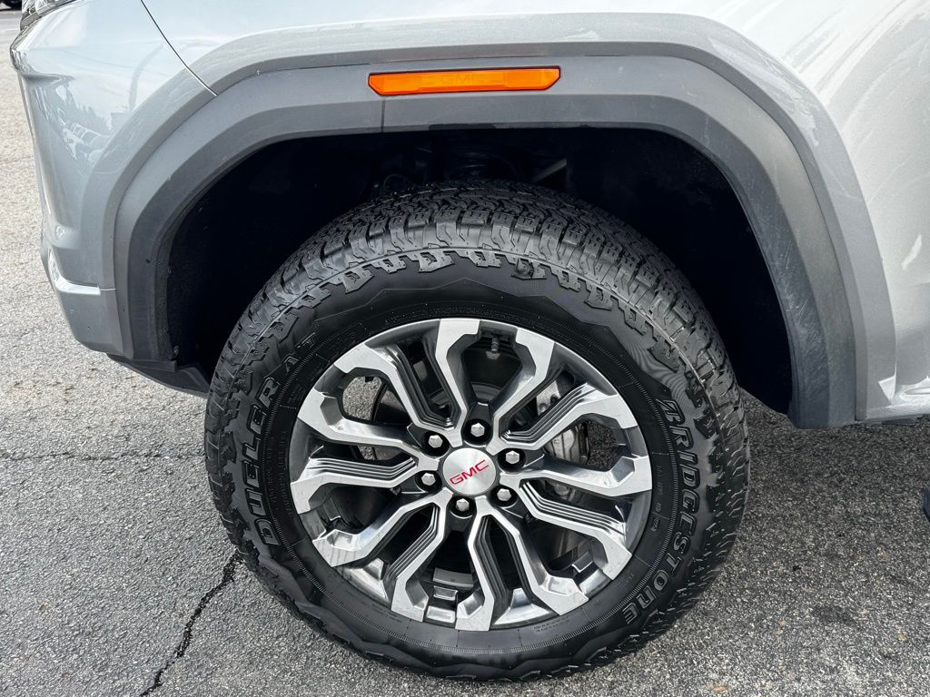 2025 Gmc Canyon Denali photo 3