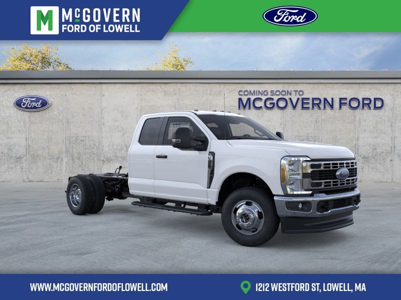 2026 Ford F-350 XL 4x4 SuperCab 168-In DRW's photo