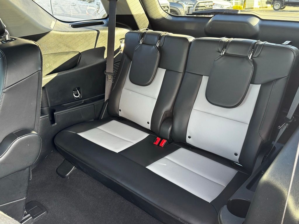 Used 2024 Ford Explorer XLT SUV