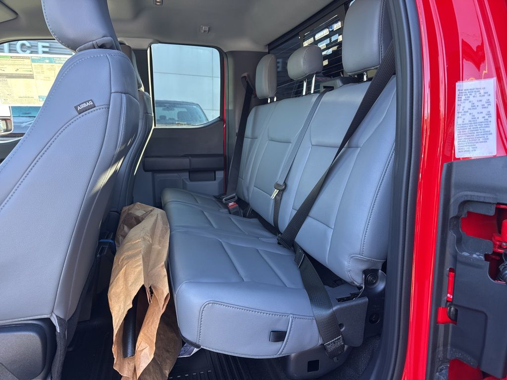 2026 Ford F-350 Super Duty Chassis Cab XL - Photo 19