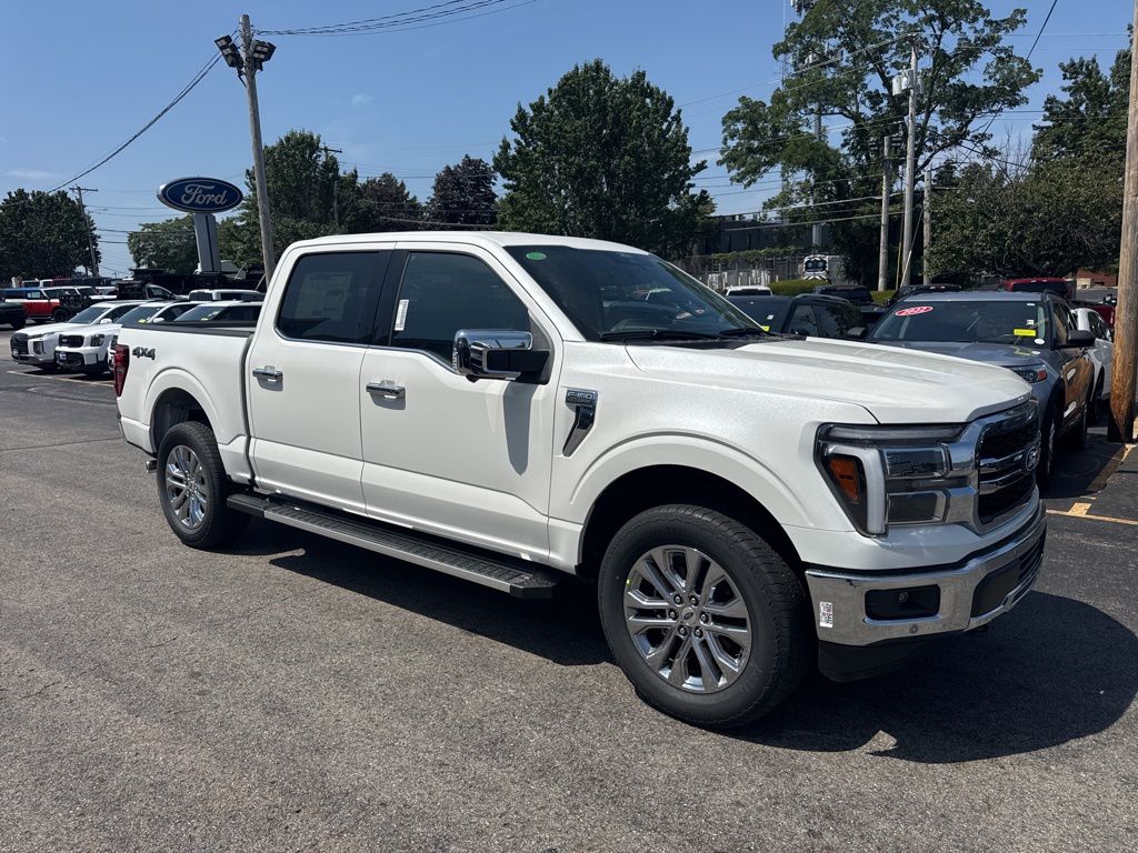 2025 Ford F-150 Lariat photo 3