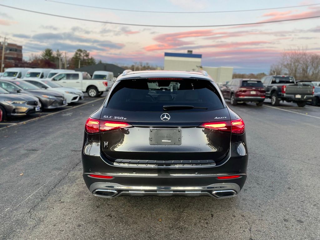 2025 Mercedes Benz GLC 350e 4MATIC photo 4