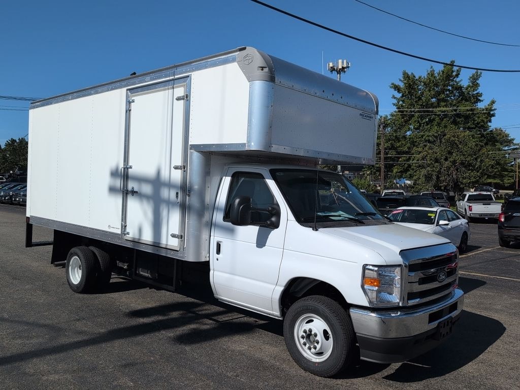 New 2027 Ford E-450SD Base Cab/Chassis