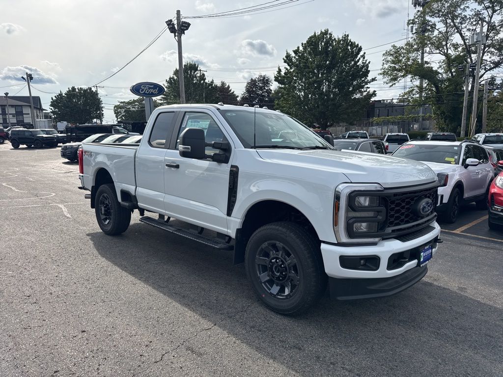 2026 Ford F-350 XL photo 2
