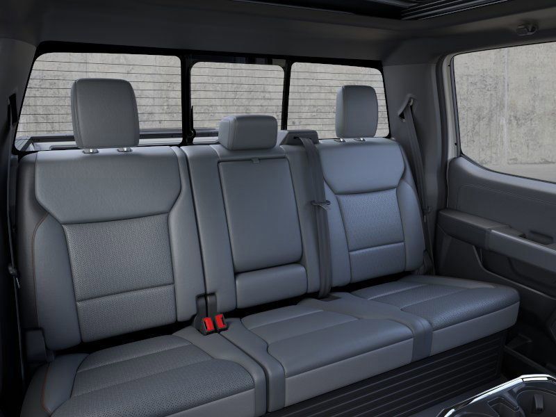 2025 Ford F-150 Lightning Lariat photo 11