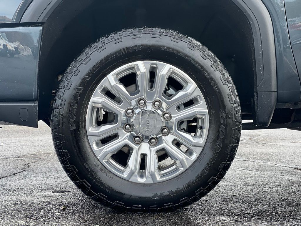 2022 Gmc Sierra HD Denali photo 2