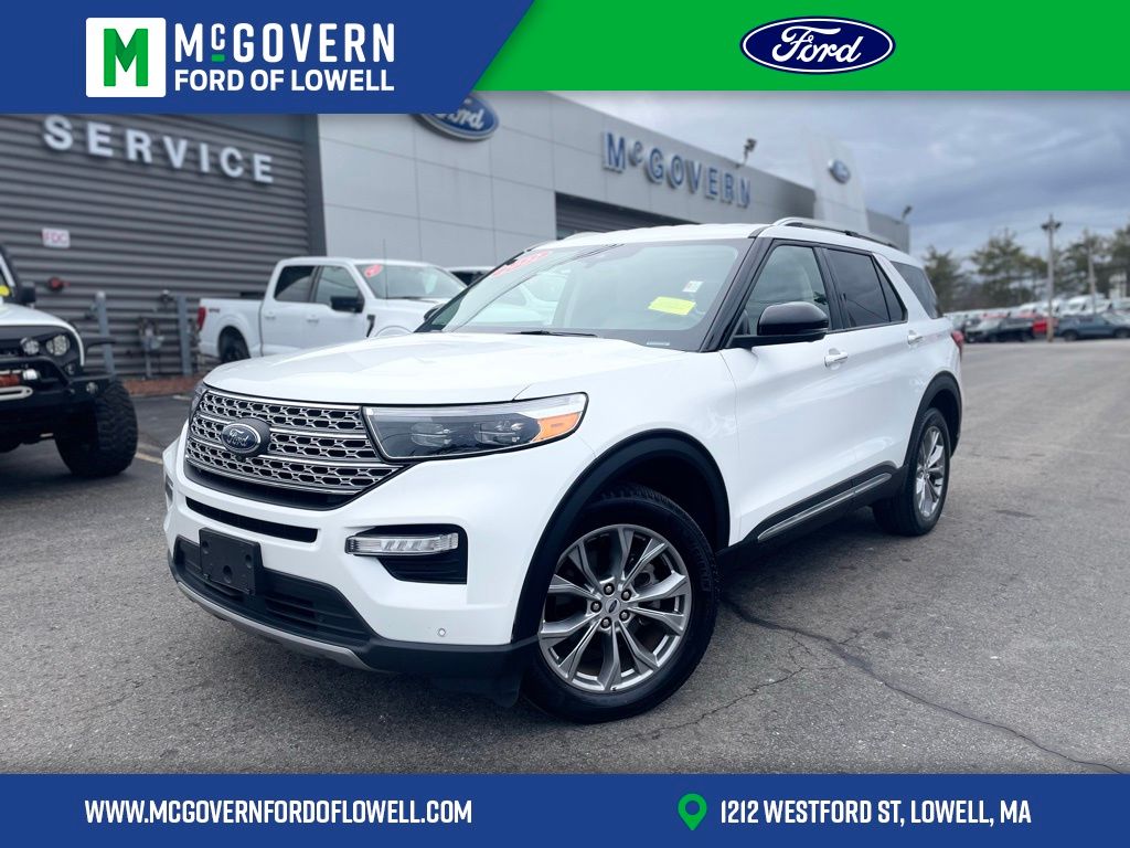 2022 Ford Explorer Limited's photo