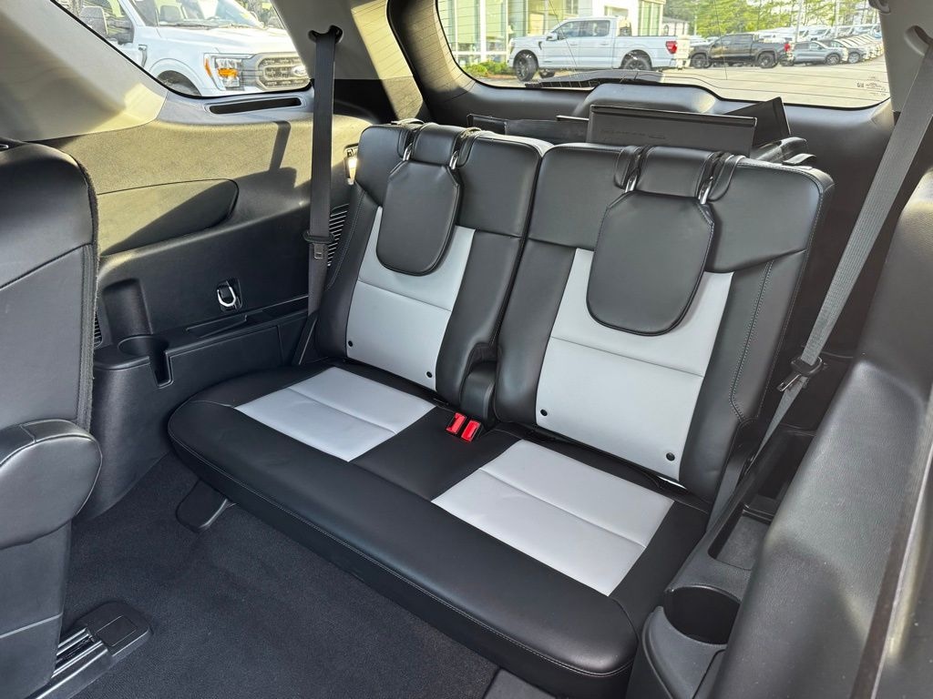 Used 2024 Ford Explorer XLT SUV