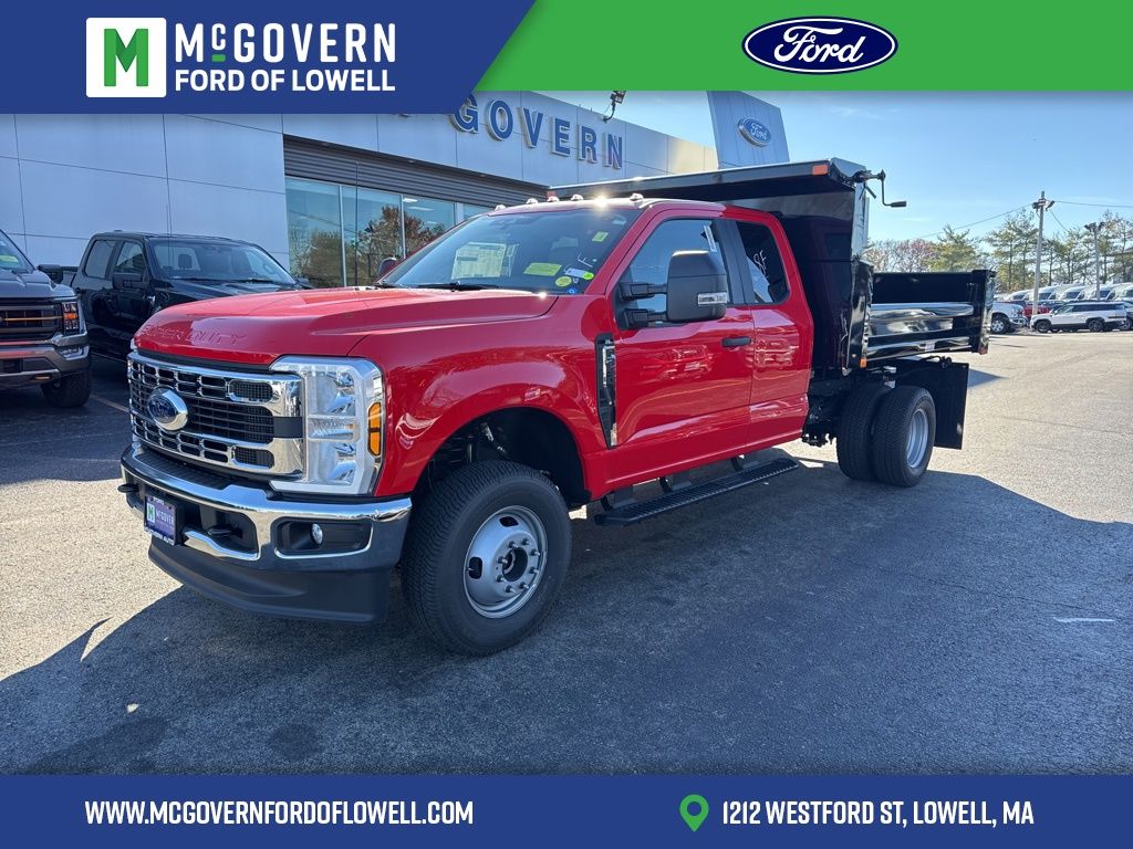 2026 Ford F-350 Super Duty Chassis Cab XL's photo