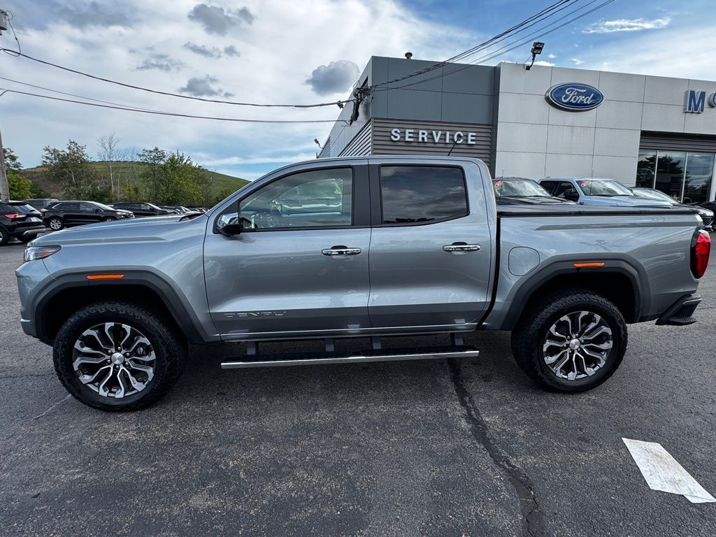 2025 Gmc Canyon Denali photo 2