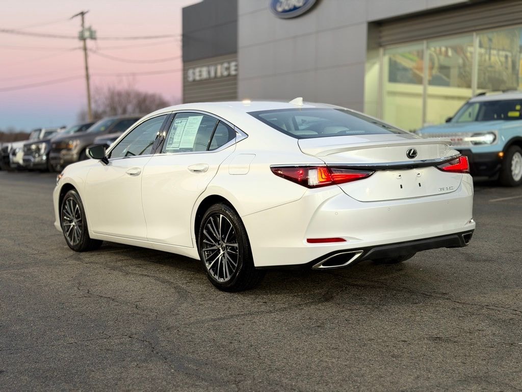 Used 2025 Lexus ES 350 Sedan