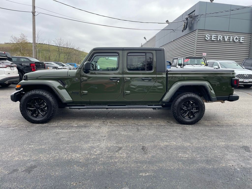 Used 2023 Jeep Gladiator Sport Truck