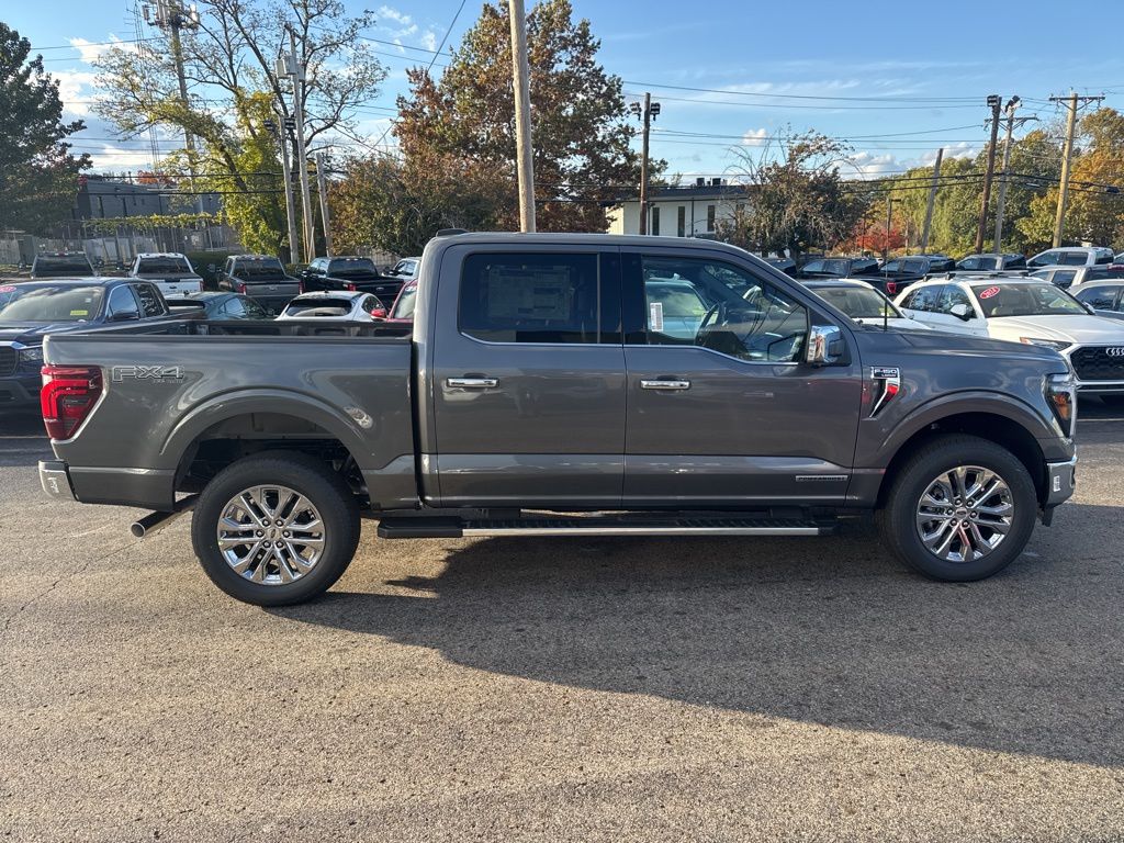 2025 Ford F-150 Lariat photo 4