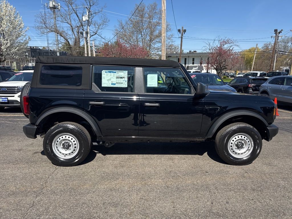 New 2026 Ford Bronco Base SUV
