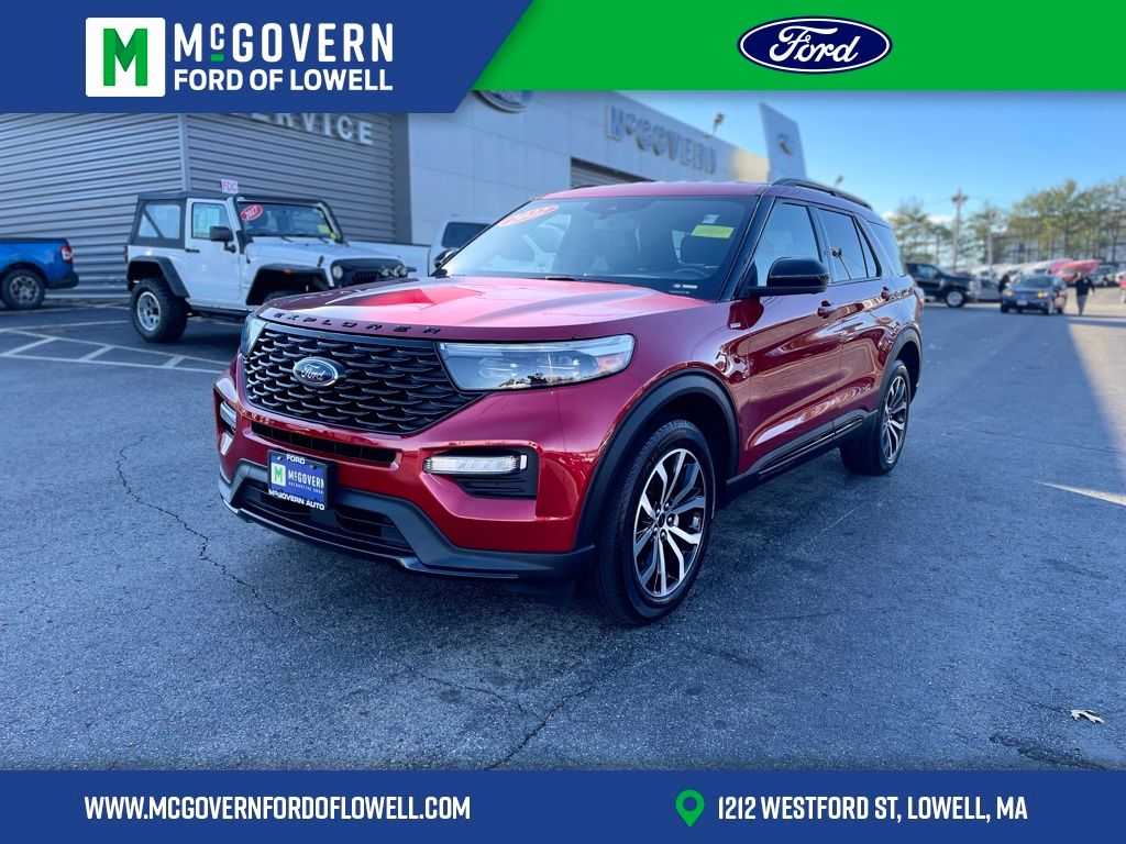 2022 Ford Explorer ST-LINE's photo
