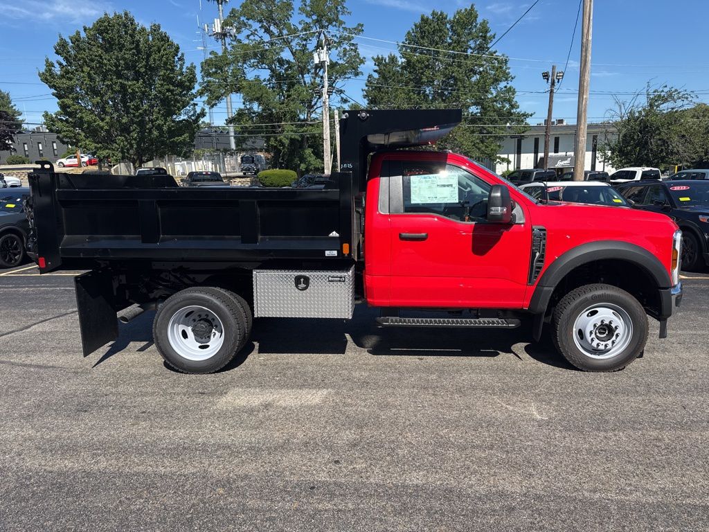 2025 Ford F-550 XL photo 3