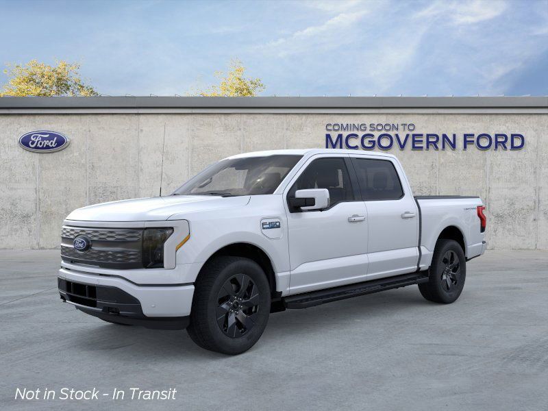 2025 Ford F-150 Lightning Lariat photo 2