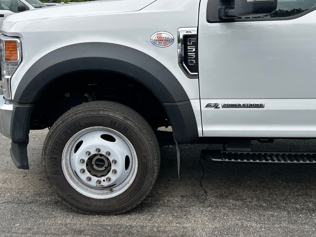 Used 2020 Ford F-550SD XL Aluminum Flat bed With Gooseneck Chassis