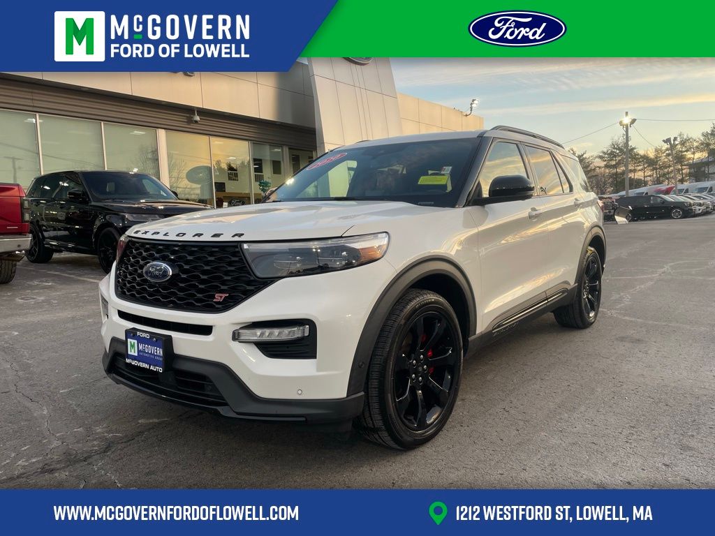 2020 Ford Explorer ST's photo