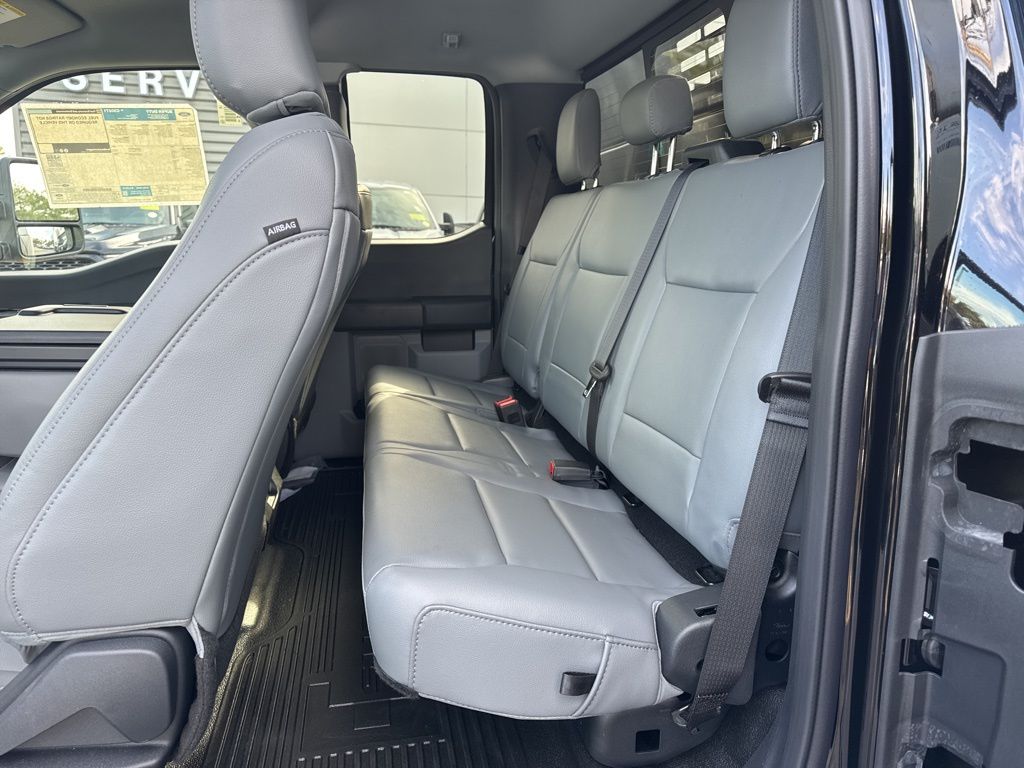 2026 Ford F-450 Super Duty Chassis Cab XL - Photo 20
