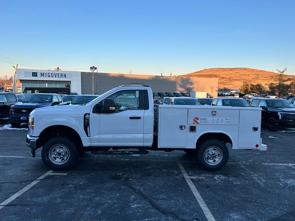 2024 Ford F-250 XL photo 2