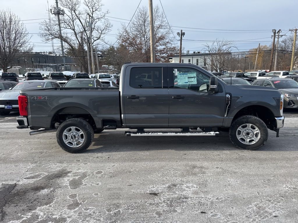 New 2026 Ford F-250 Crew Cab XLT Truck