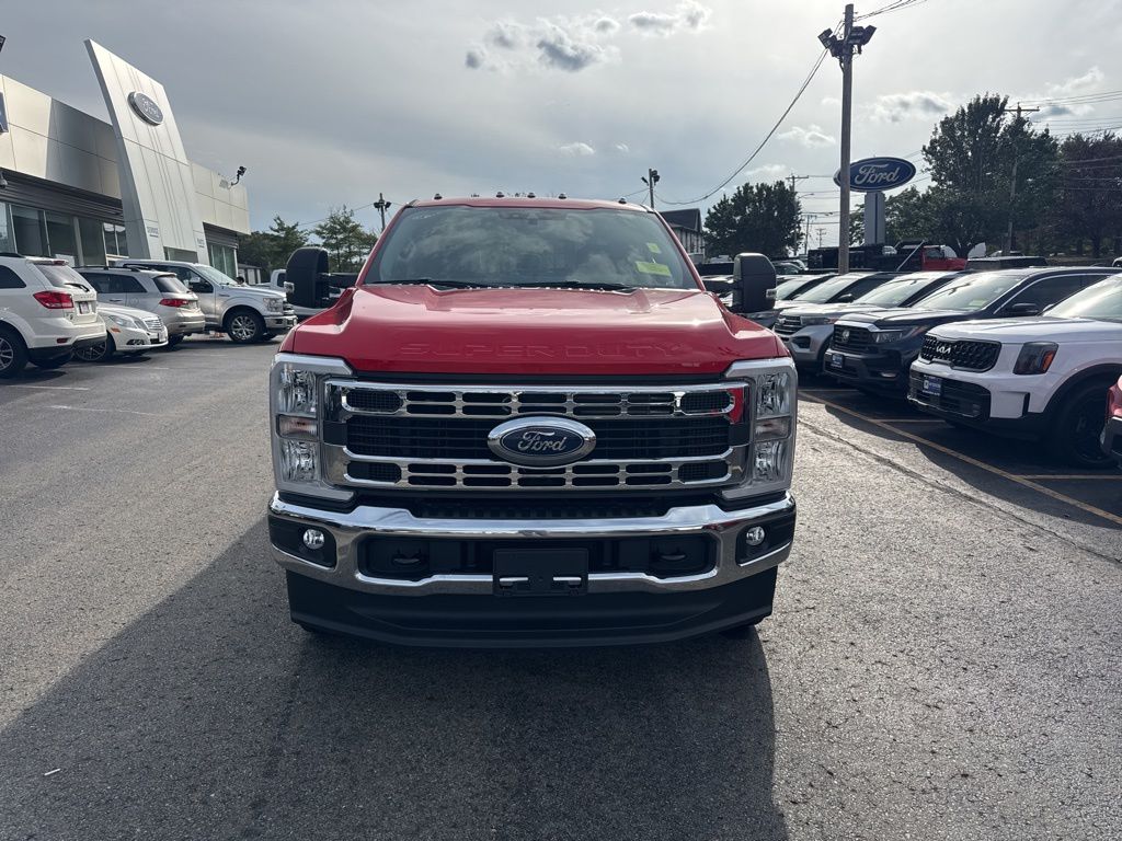 2026 Ford F-250 XLT photo 2