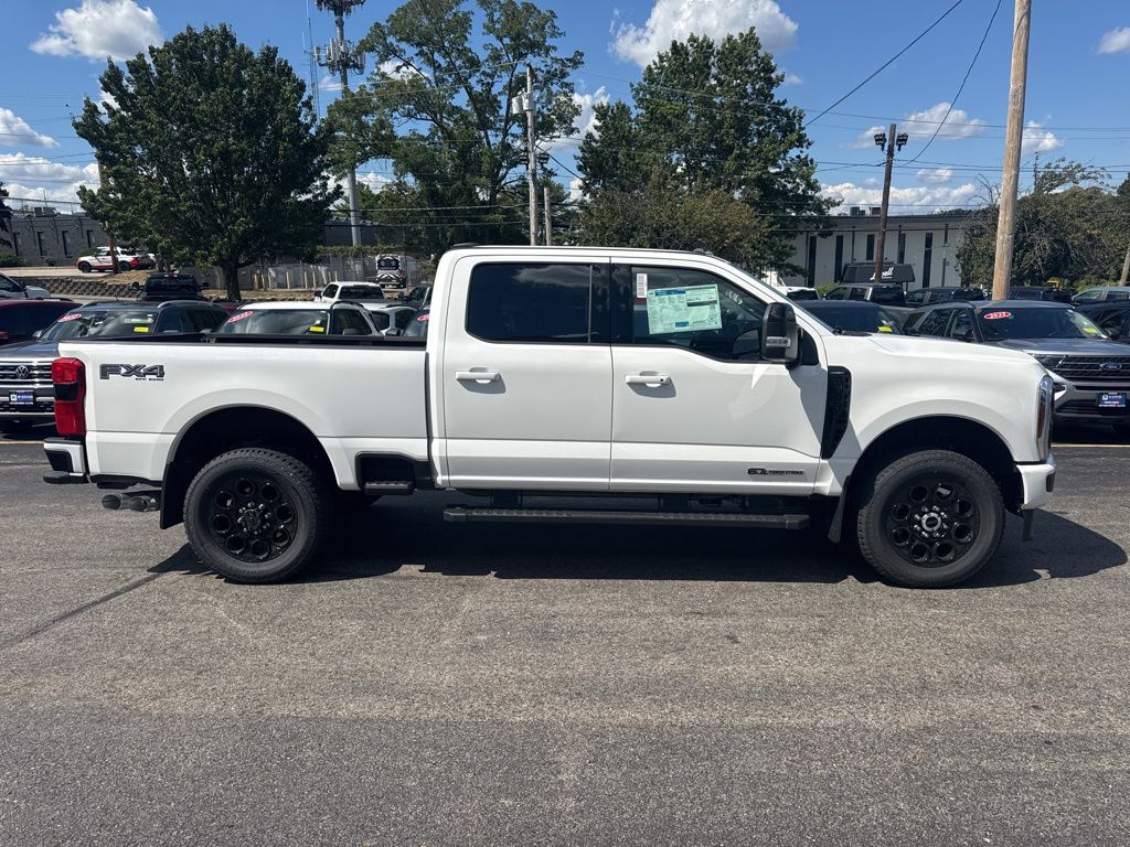 2026 Ford F-350 photo 2