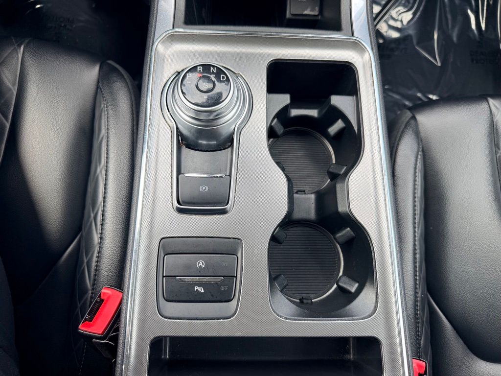 2023 Ford Edge Titanium - Photo 19