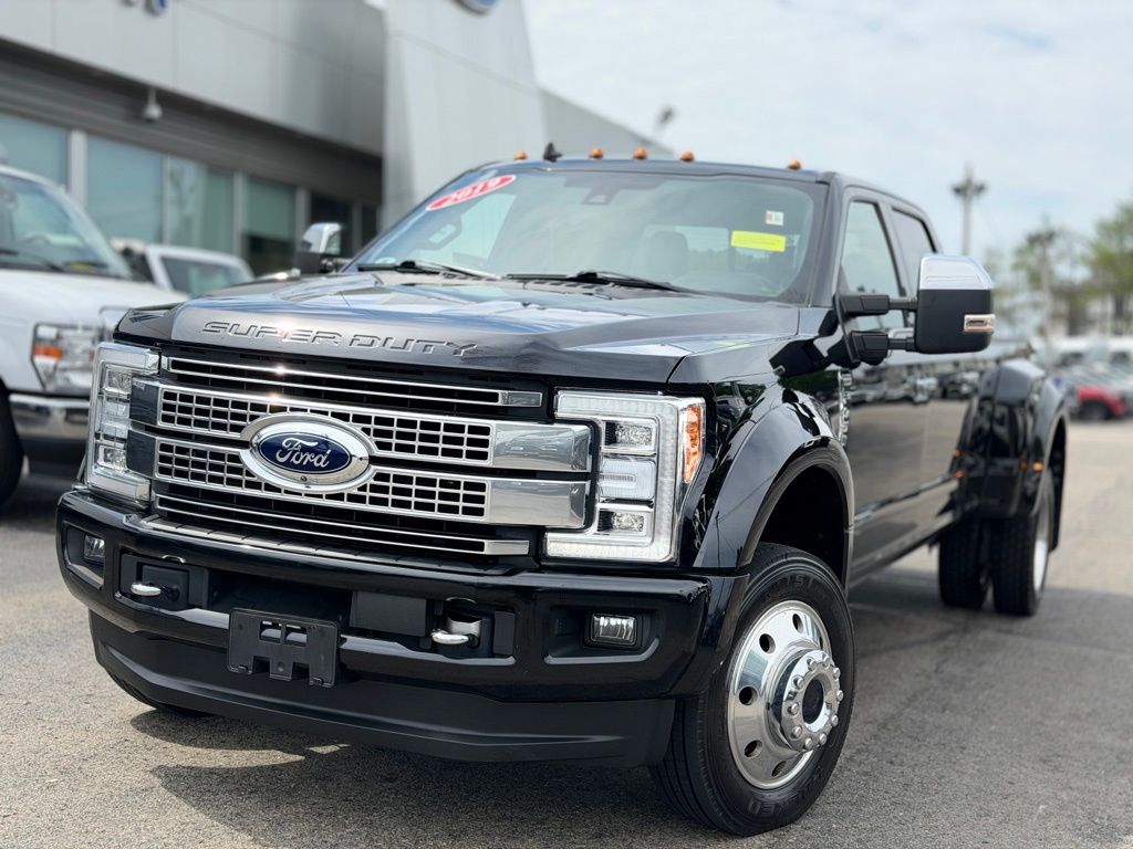 2019 Ford F-450 Platinum 4x4 Crew Cab 8' Box DRW's photo