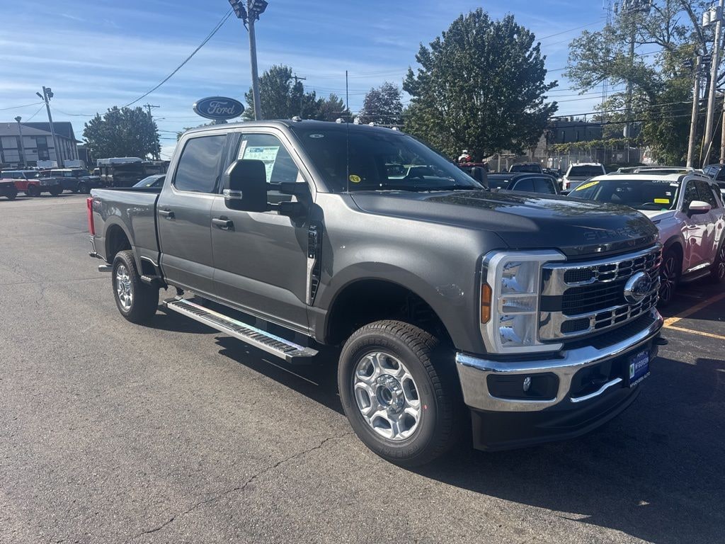 New 2026 Ford F-250 Crew Cab XLT Truck