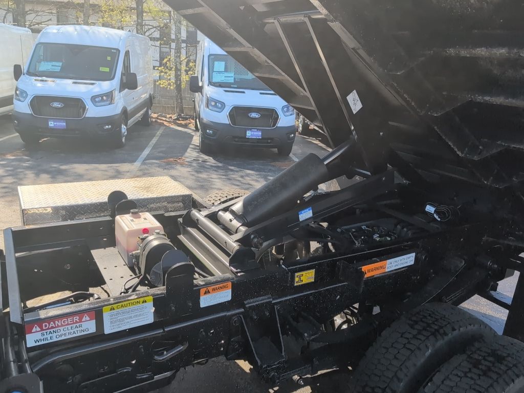 2026 Ford F-550 Super Duty Chassis Cab XL - Photo 12