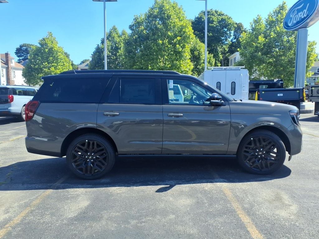 New 2027 Ford Expedition Platinum SUV