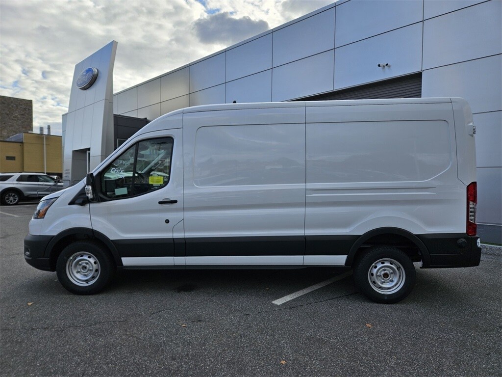 2024 Ford Transit photo 2