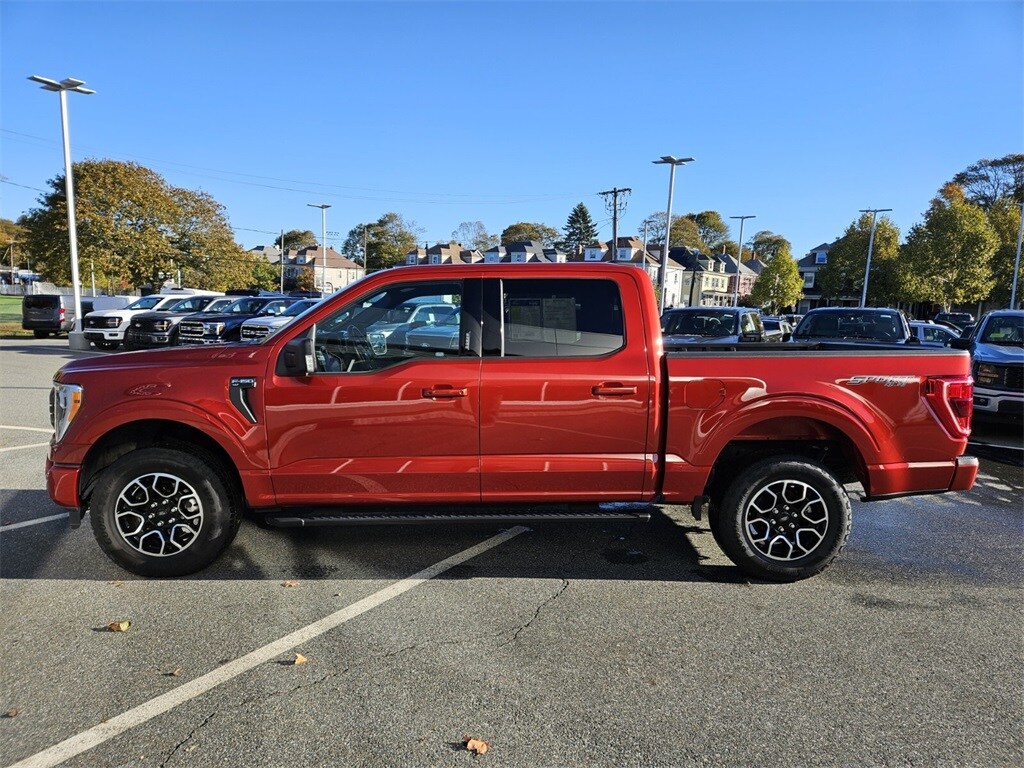 2023 Ford F-150 XLT photo 2