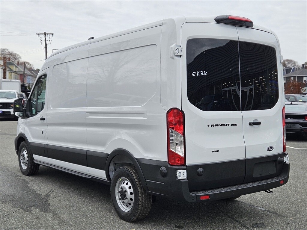 2026 Ford Transit photo 3