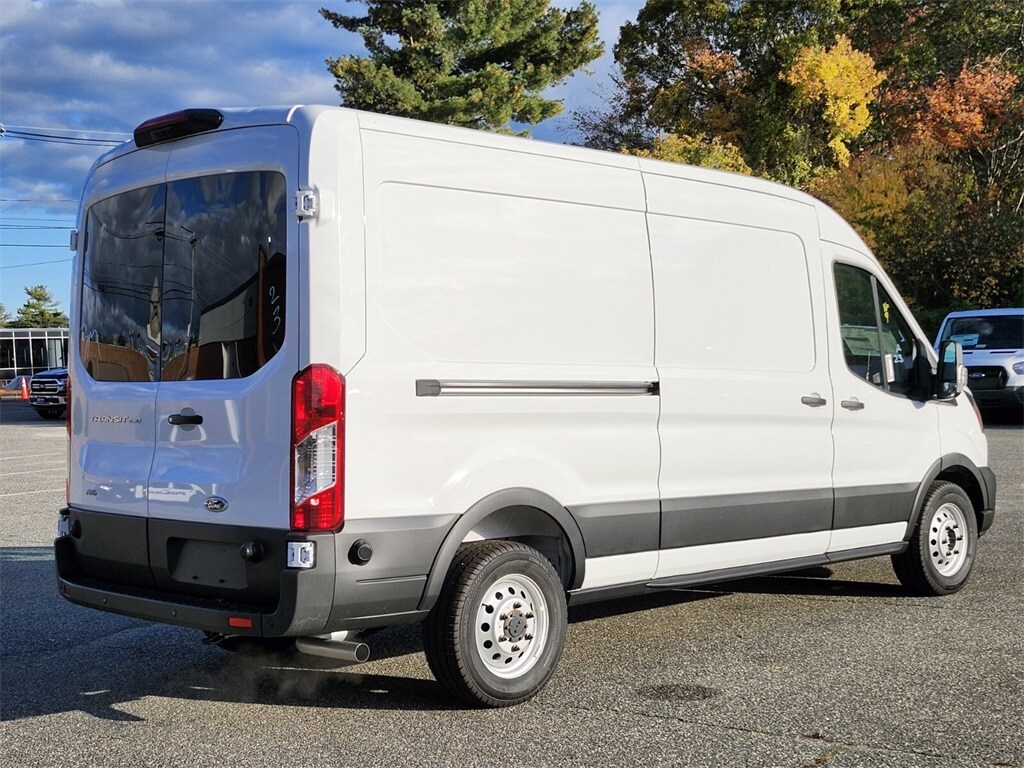 2025 Ford Transit photo 3