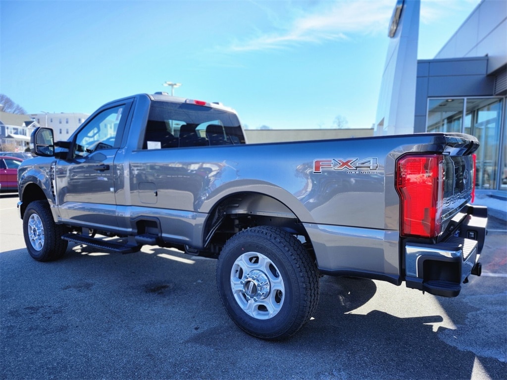 New 2025 Ford F-350SD XLT Truck