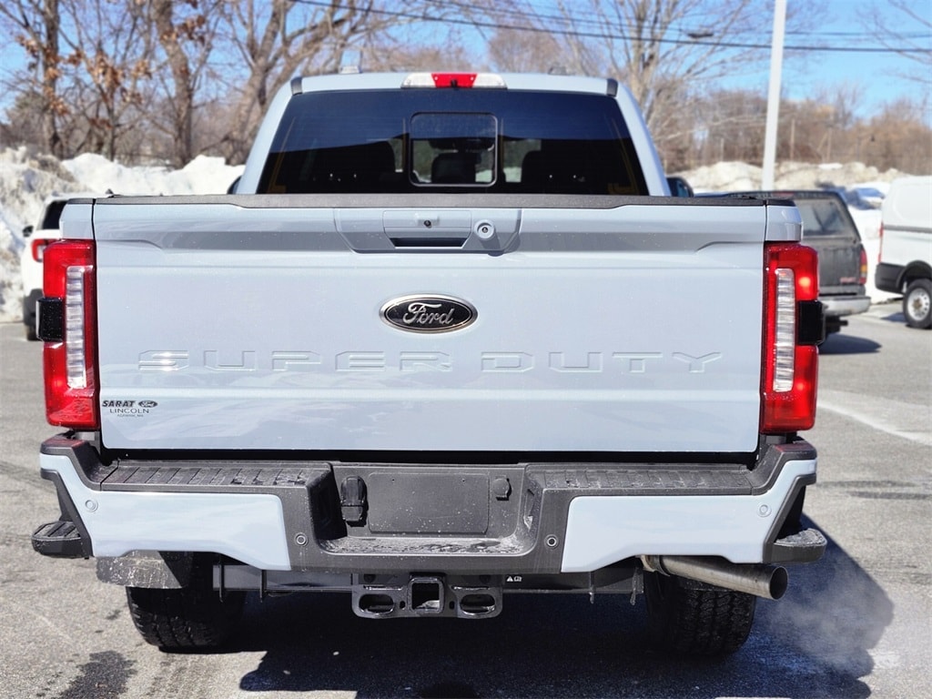 New 2025 Ford F-350SD Lariat Truck